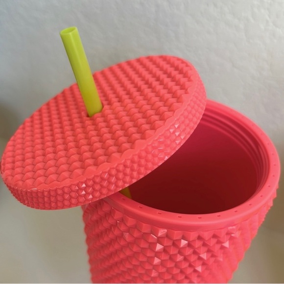 STARBUCKS DRAGON FRUIT PINK
STUDDED BLING STRAW - Picture 2 of 2